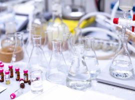 2023-09-15_UEB_promo fotografie_web-246